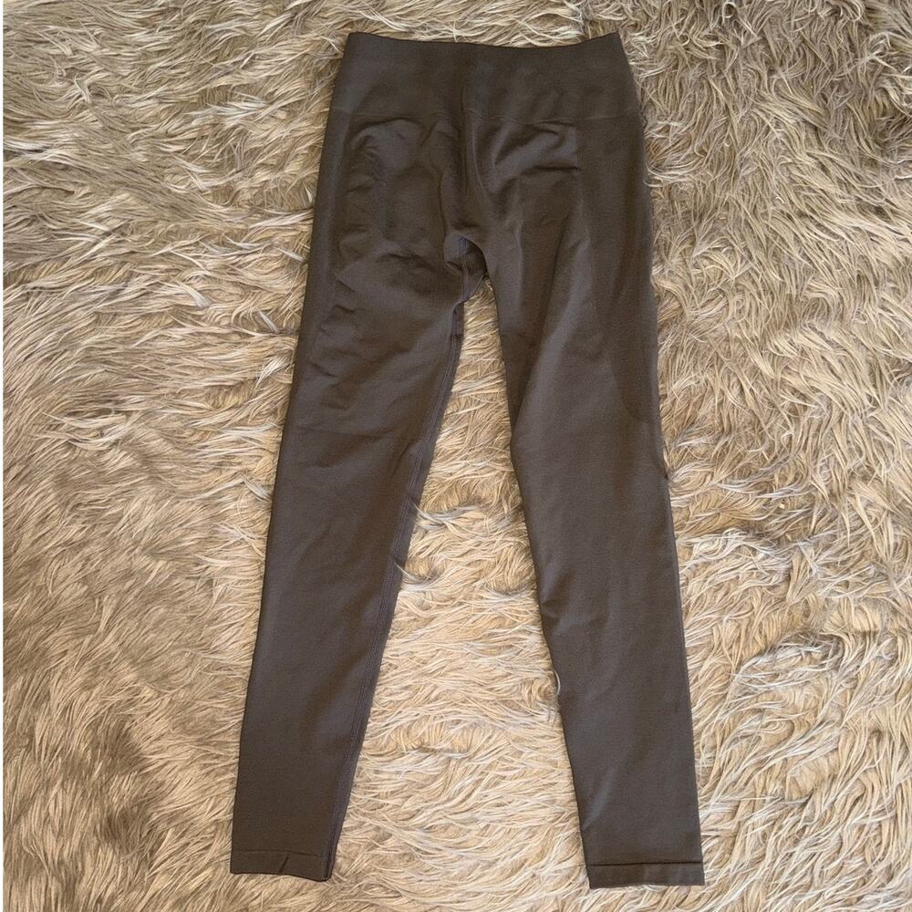 NWOT Aurola Seamless Scrunch Workout Legging Chestnut Brown size M